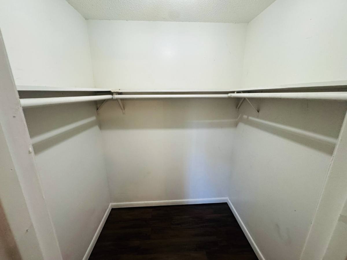 Apartment for rent at 807 E Cottonwood Highway 2, Dothan, AL 36301