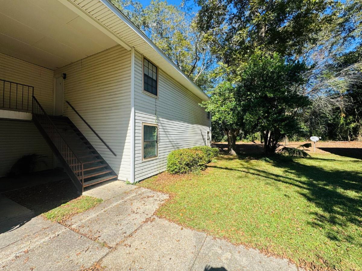 Apartment for rent at 807 E Cottonwood Highway 2, Dothan, AL 36301