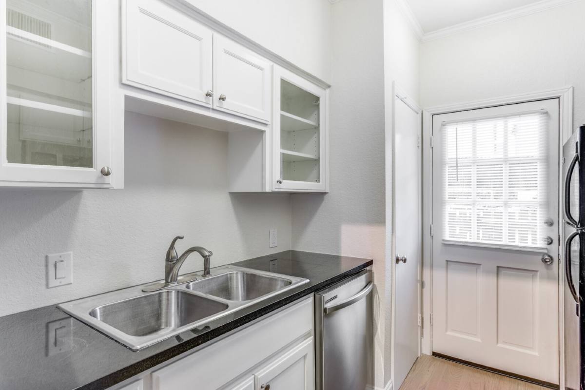 Condo for rent at 4405 Bellaire Dr S #119, Fort Worth, TX 76109