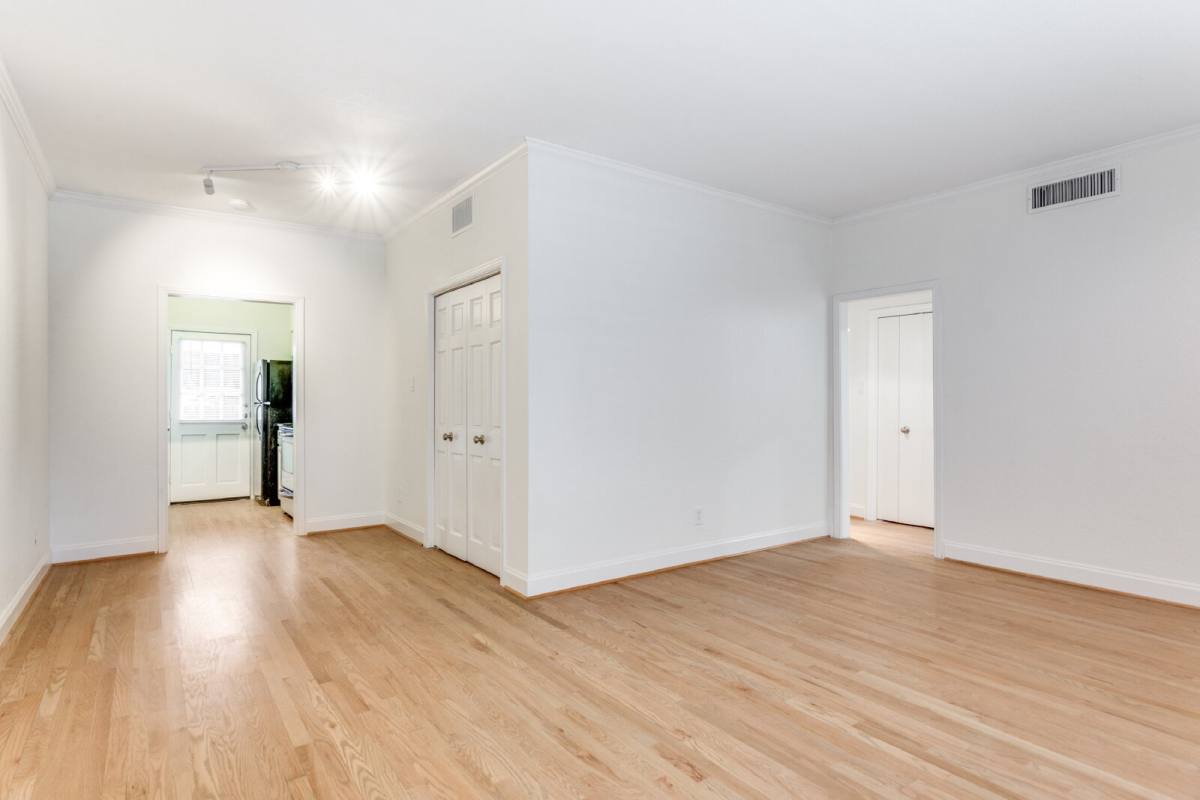 Condo for rent at 4405 Bellaire Dr S #119, Fort Worth, TX 76109