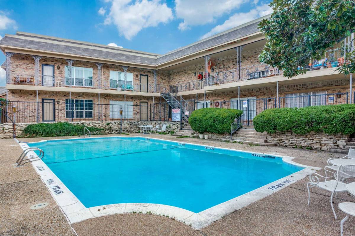 Condo for rent at 4405 Bellaire Dr S #119, Fort Worth, TX 76109