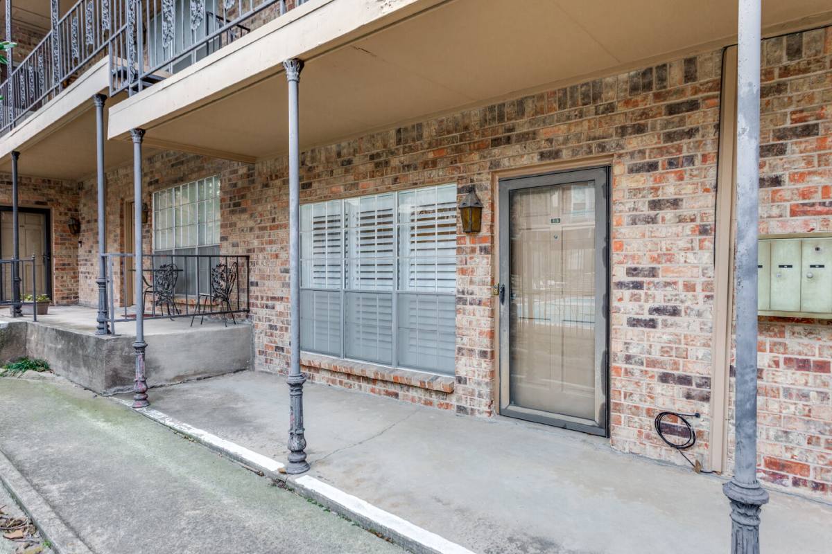 Condo for rent at 4405 Bellaire Dr S #119, Fort Worth, TX 76109