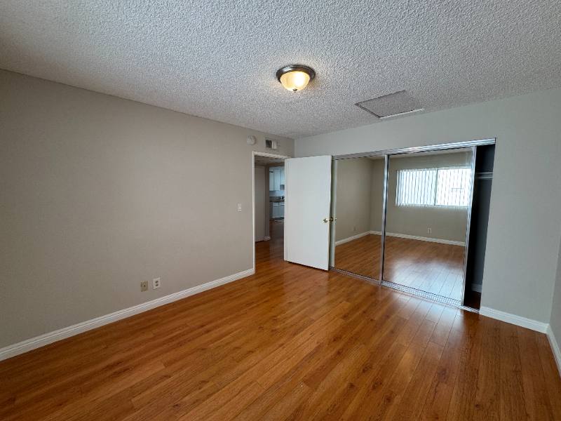 Apartment for rent at 626 E Verdugo Ave #T, Burbank, CA 91501