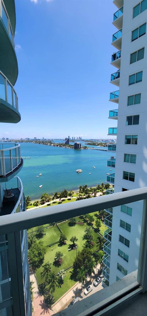 Apartment for rent at 1900 N Bayshore Dr, Miami, FL 33132