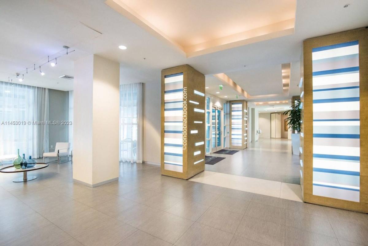 Apartment for rent at 1900 N Bayshore Dr, Miami, FL 33132