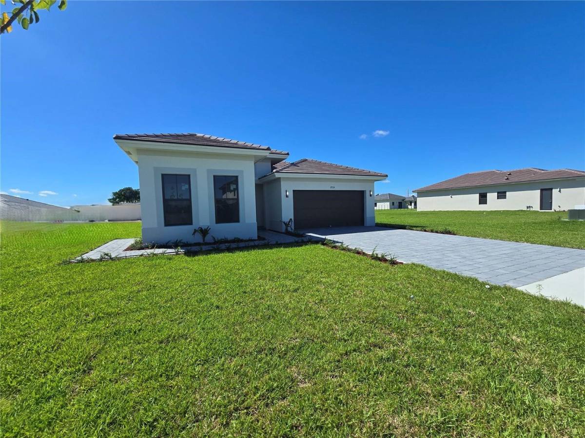 House for rent at 19534 SW 324th St, Homestead, FL 33030