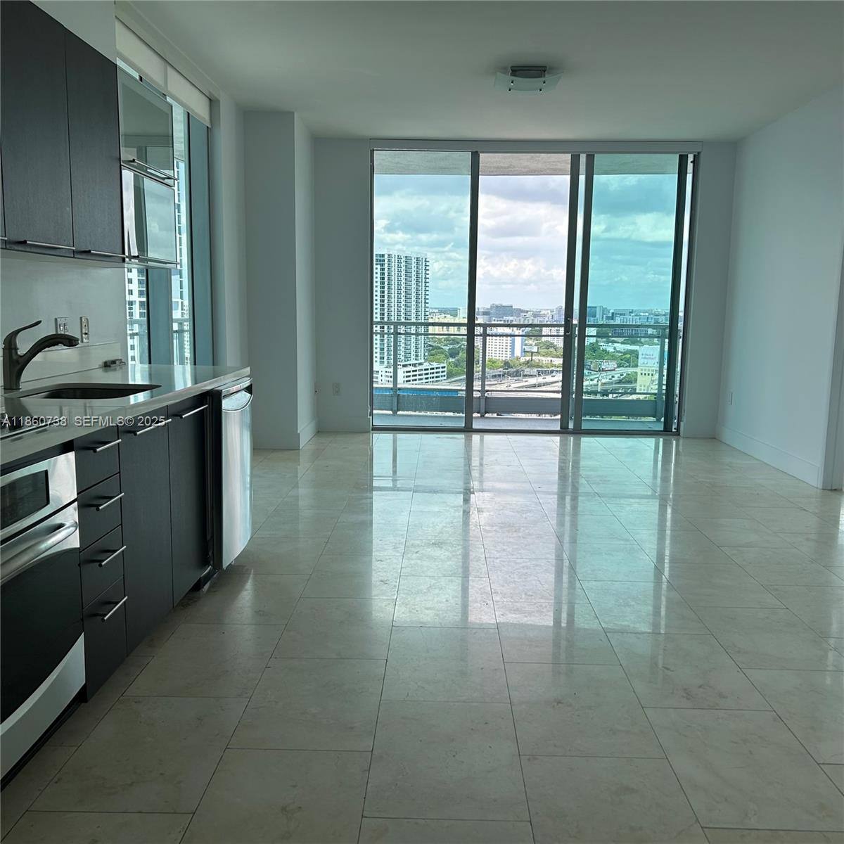 90 SW 3rd St, Miami, FL 33130 - Condo For Rent - Image 7