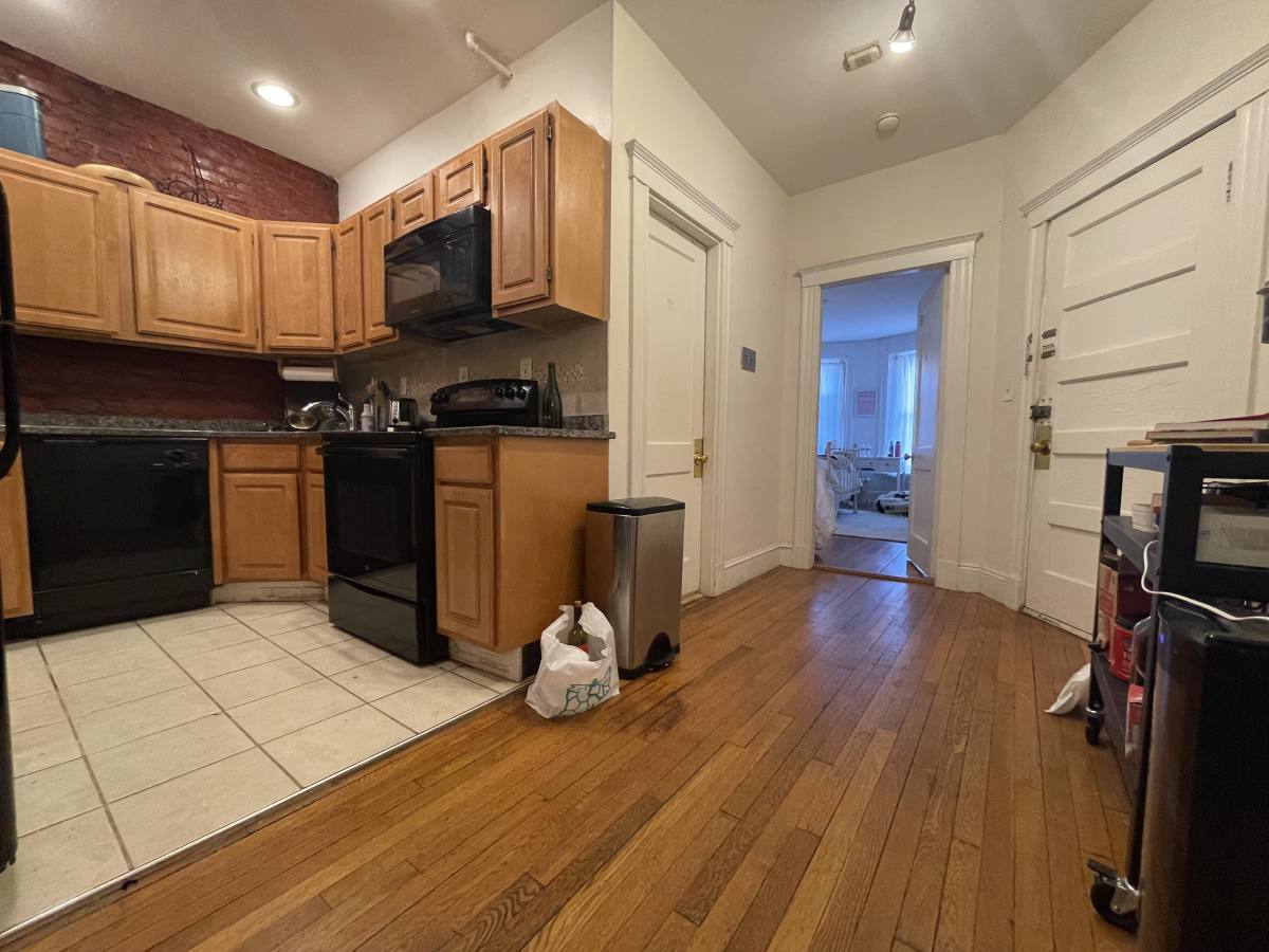 Apartment for rent at 1122 Commonwealth Ave #1, Allston, MA 02134