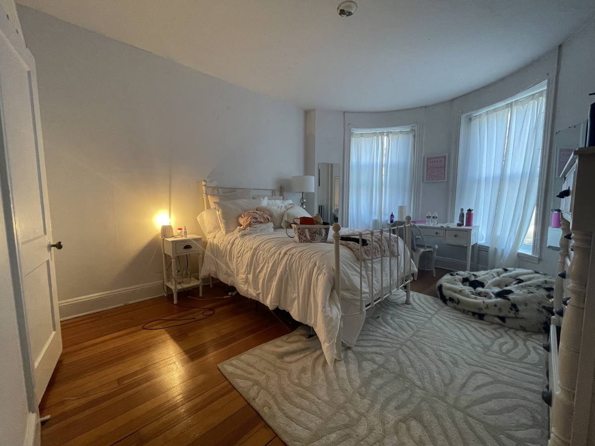 Apartment for rent at 1122 Commonwealth Ave #1, Allston, MA 02134