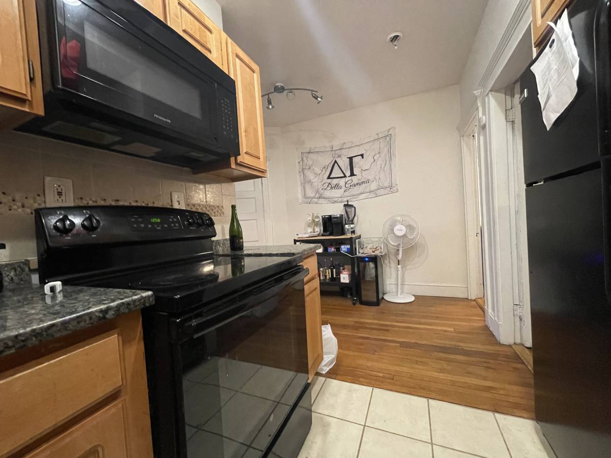 Apartment for rent at 1122 Commonwealth Ave #1, Allston, MA 02134
