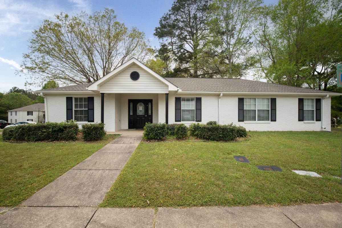 Apartment for rent at 991 Clausell Rd, Monroeville, AL 36460