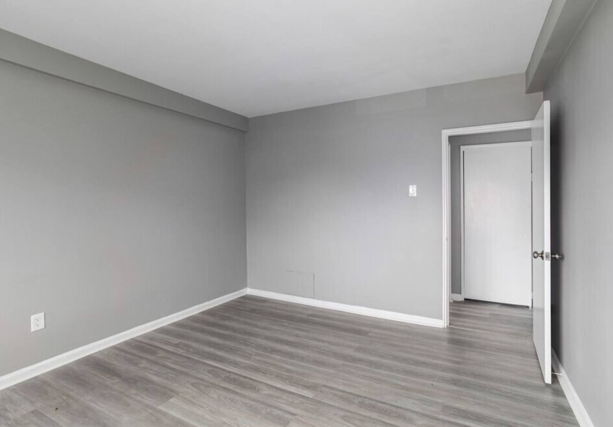 Apartment for rent at 865 Lower Ferry Rd, Trenton, NJ 08628