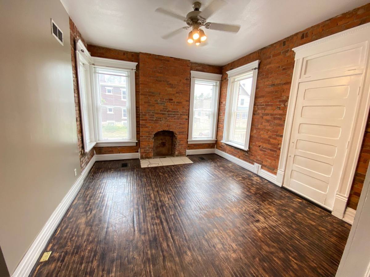 Apartment for rent at 1999 N 4th St, Columbus, OH 43201