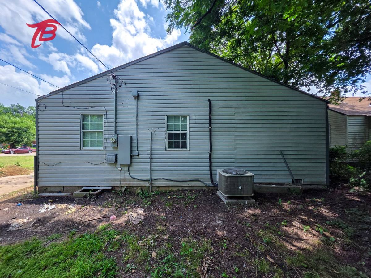 House for rent at 1153 Windemere Ave, Oklahoma City, OK 73117
