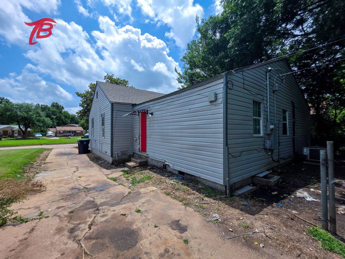 House for rent at 1153 Windemere Ave, Oklahoma City, OK 73117