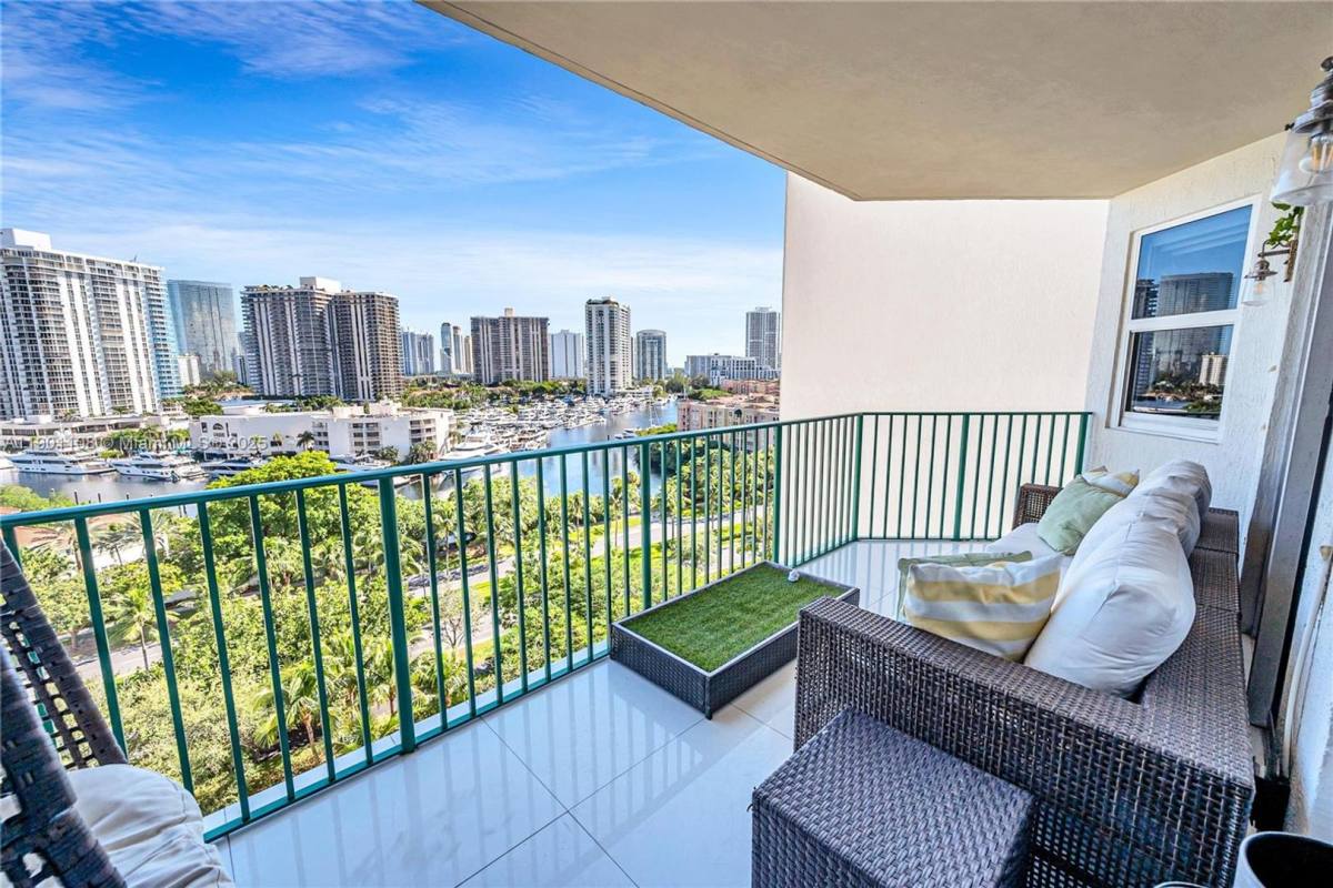 House for rent at 19900 E Country Club Dr, Miami, FL 33180