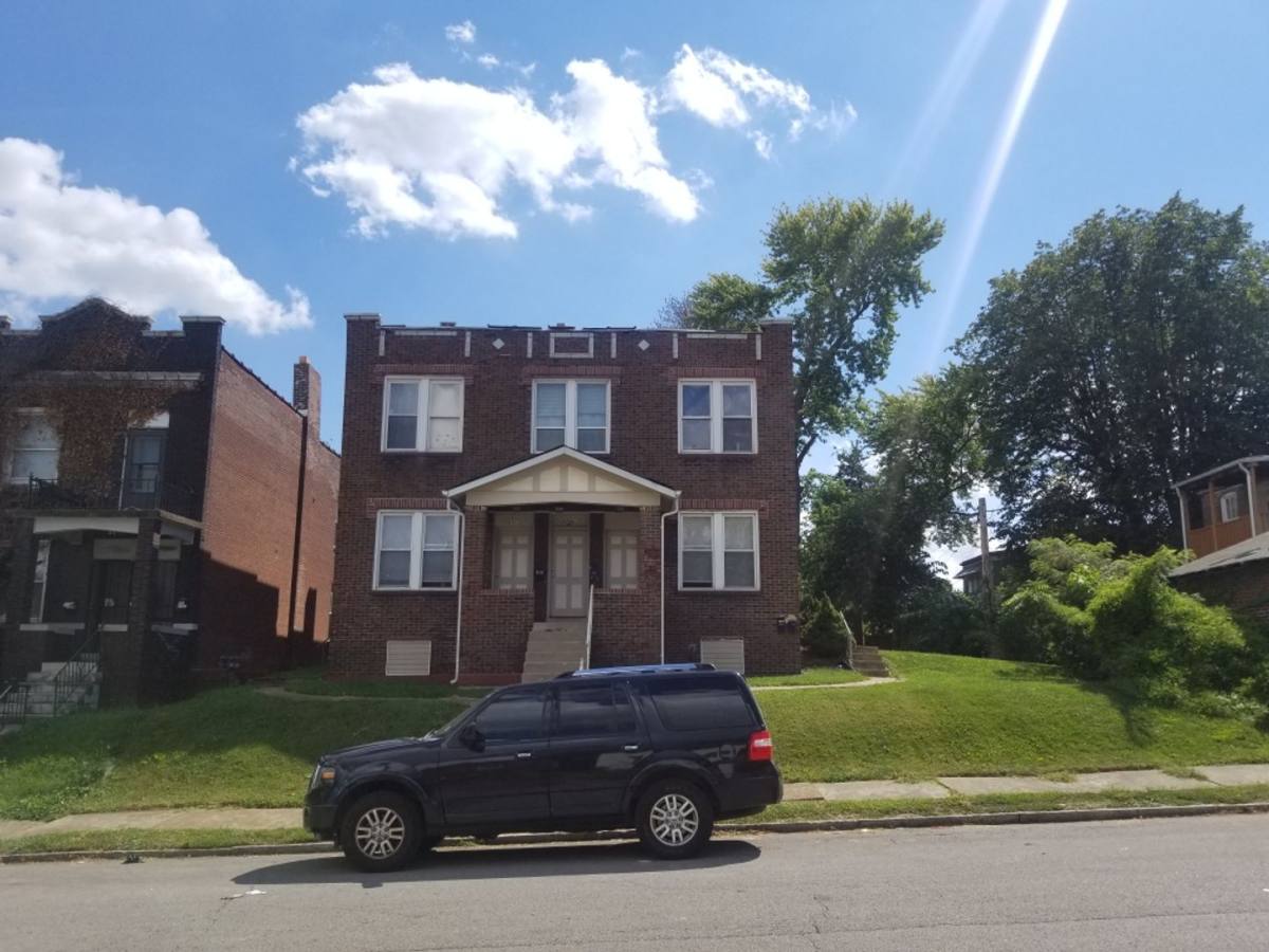 Apartment for rent at 3728 Winnebago St - 1st Floor, Saint Louis, MO 63116
