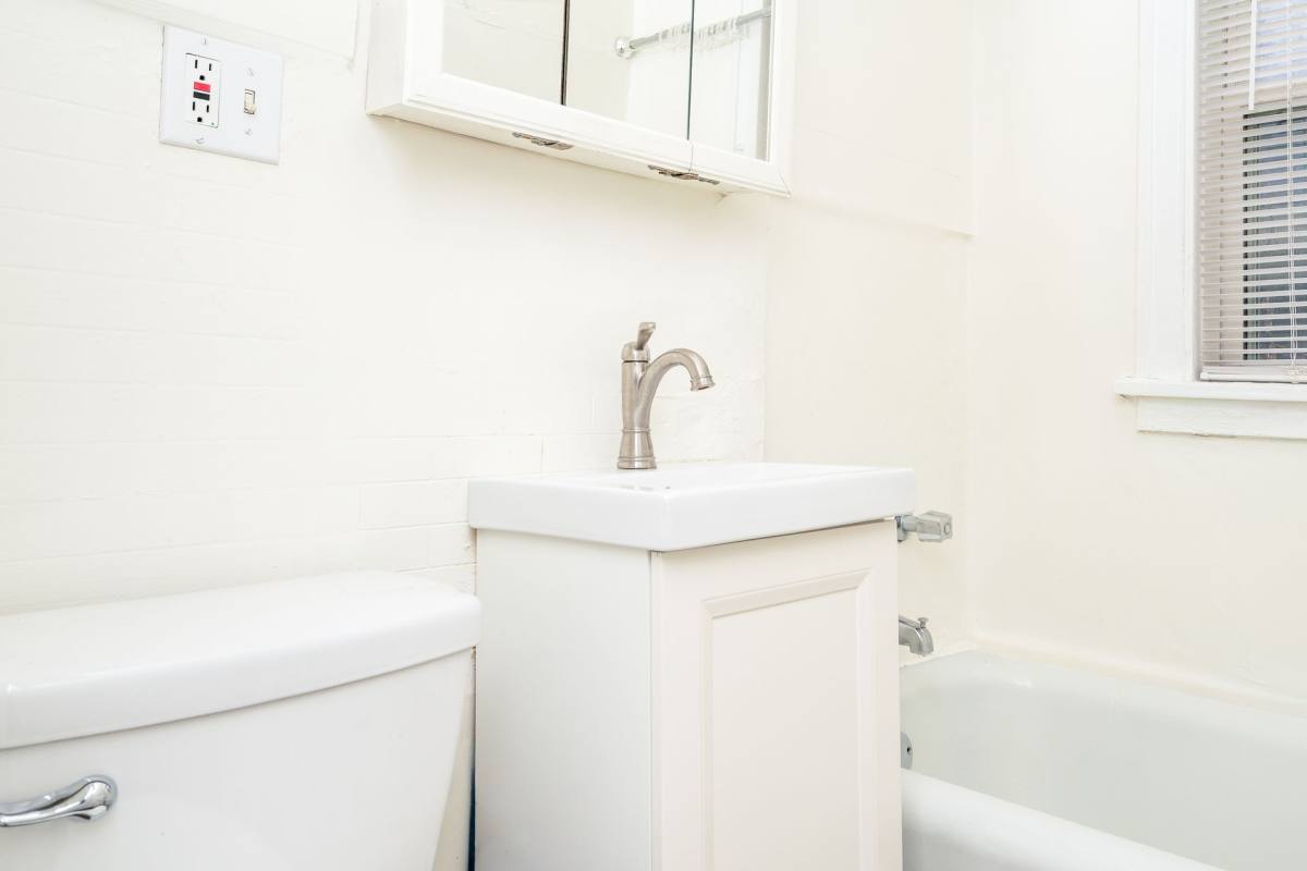 Apartment for rent at 2226 Garfield Ave S, Minneapolis, MN 55405
