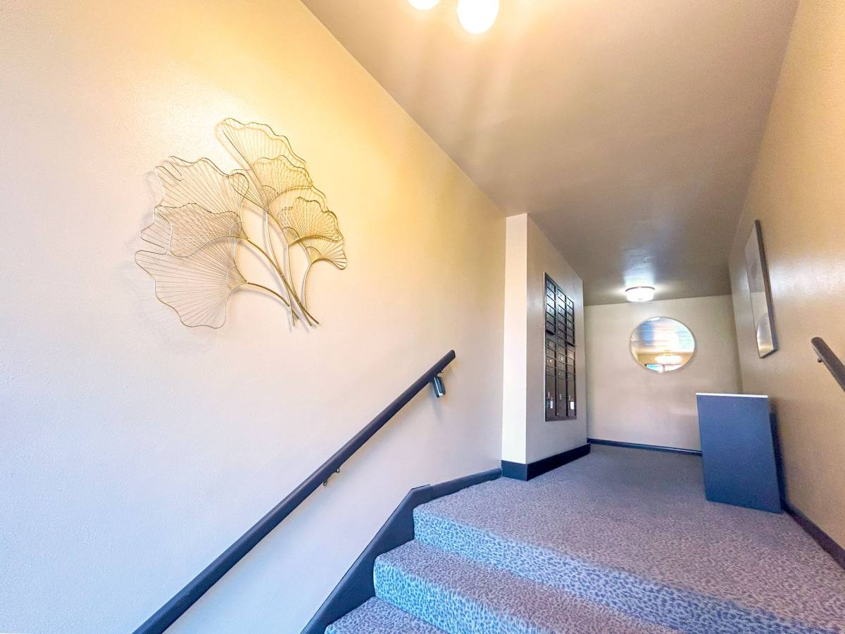 Apartment for rent at 702-705 2nd Ave W, Seattle, WA 98119