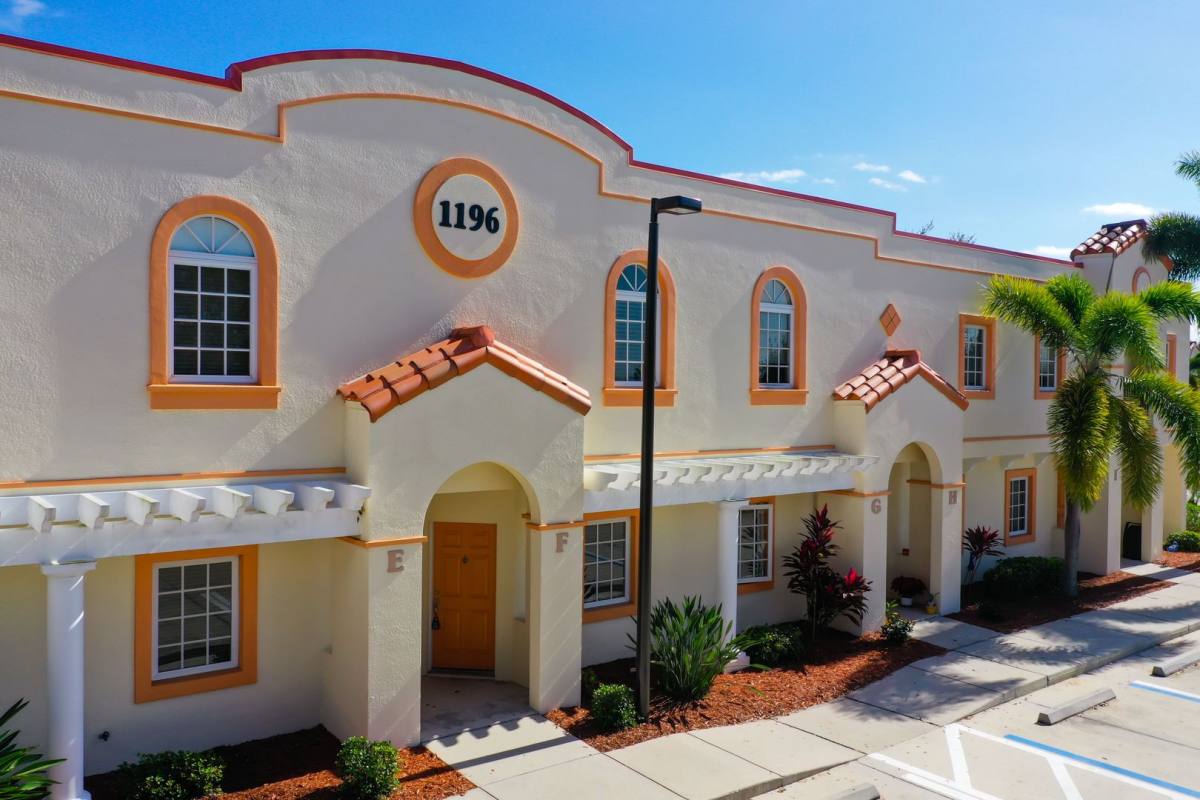 Townhouse for rent at 1196 Rio De Janeiro Ave, Punta Gorda, FL 33983