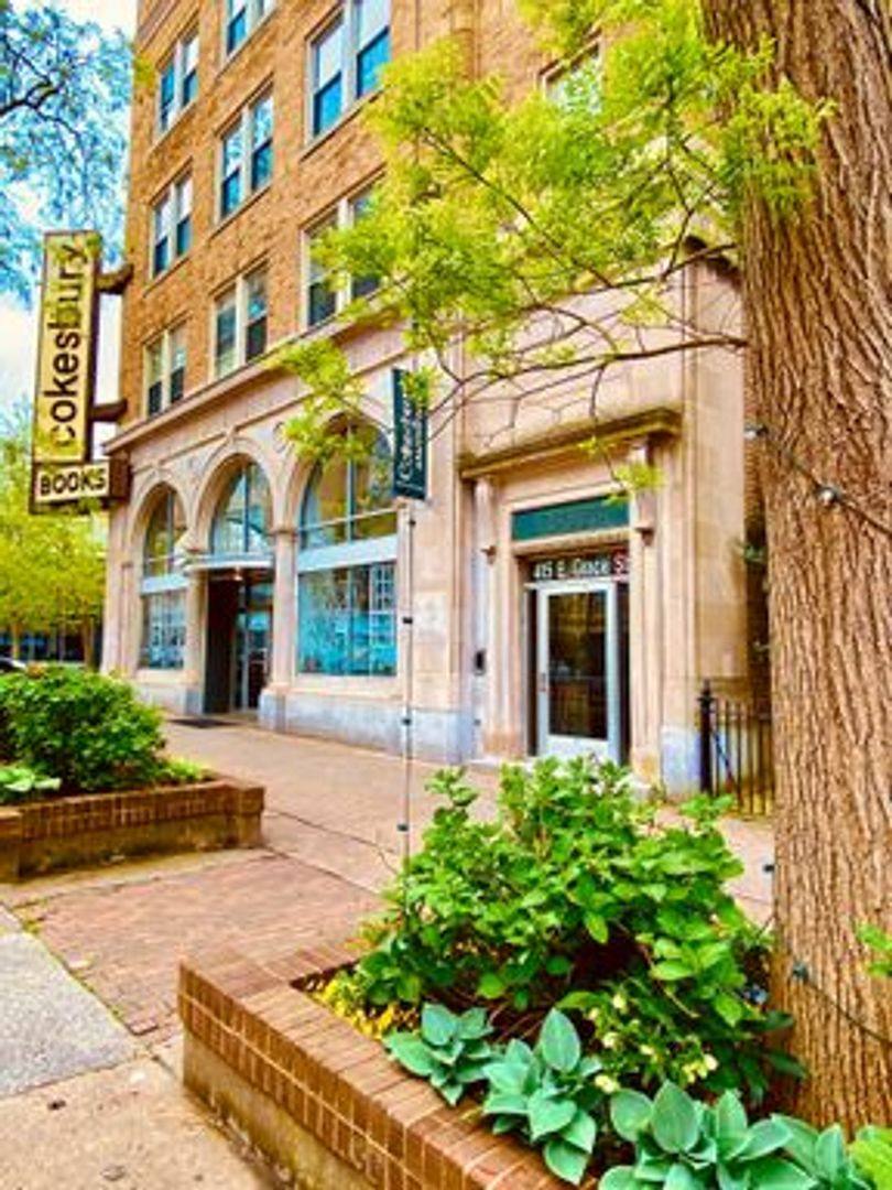 Apartment for rent at 415 E Grace St, Richmond, VA 23219