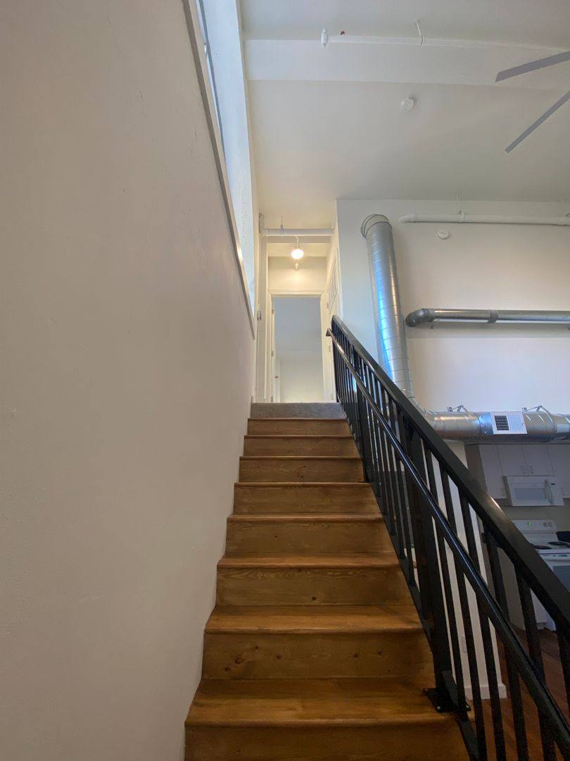 Apartment for rent at 415 E Grace St, Richmond, VA 23219