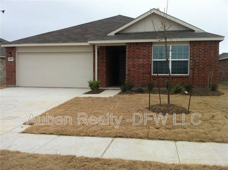 House for rent at 5817 Mountain Bluff Dr, Fort Worth, TX 76179