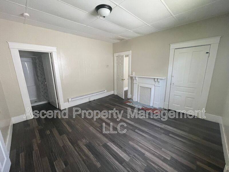 Apartment for rent at 2810 E 46th St #B, Chattanooga, TN 37407