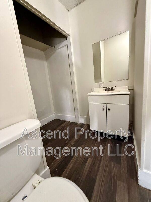 Apartment for rent at 2810 E 46th St #B, Chattanooga, TN 37407