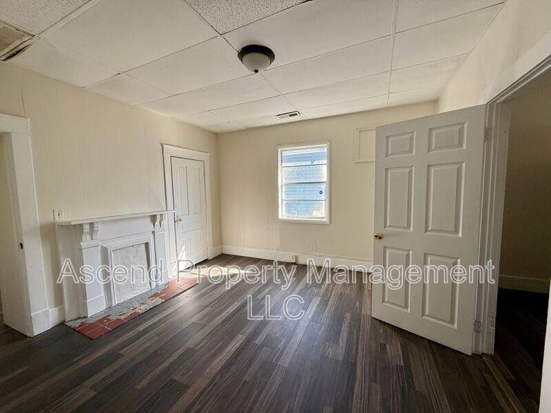 Apartment for rent at 2810 E 46th St #B, Chattanooga, TN 37407