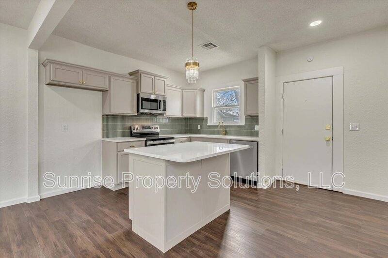 House for rent at 1704 NW 32nd St, Oklahoma City, OK 73118