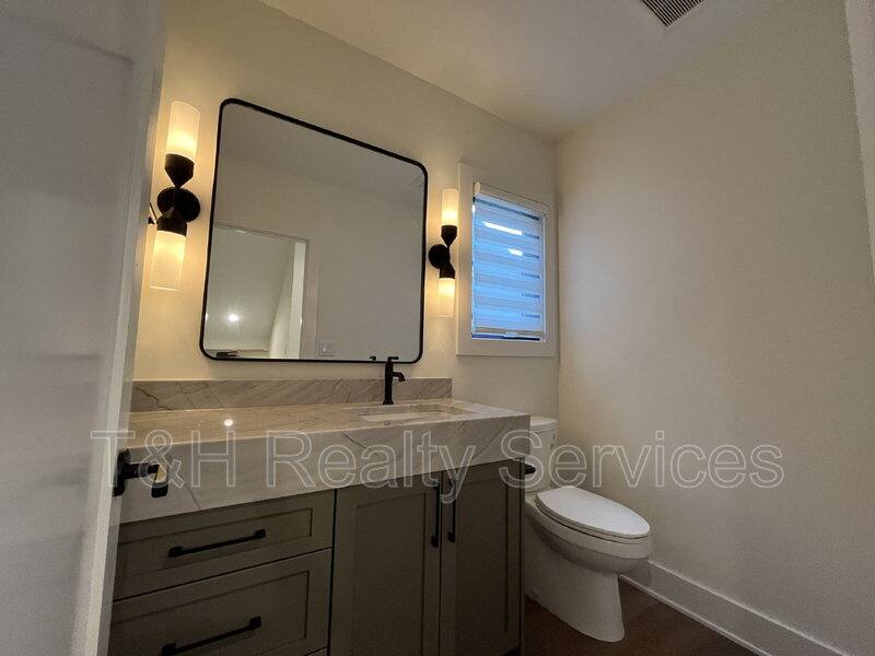 House for rent at 818 Union St, Indianapolis, IN 46225