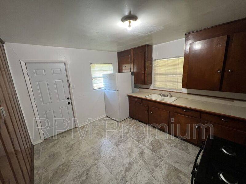 House for rent at 13191 Sunshine Rd, Baton Rouge, LA 70811