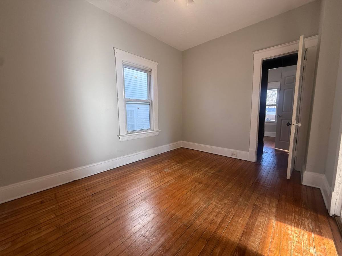 Apartment for rent at 4350 W 28th St Down, Cleveland, OH 44109