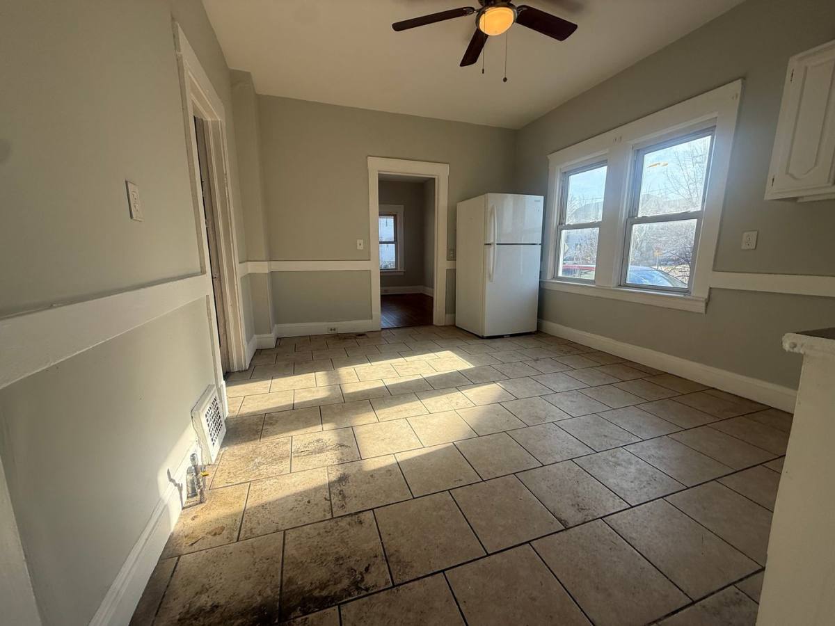 Apartment for rent at 4350 W 28th St Down, Cleveland, OH 44109