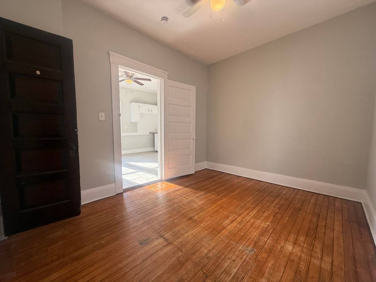 Apartment for rent at 4350 W 28th St Down, Cleveland, OH 44109