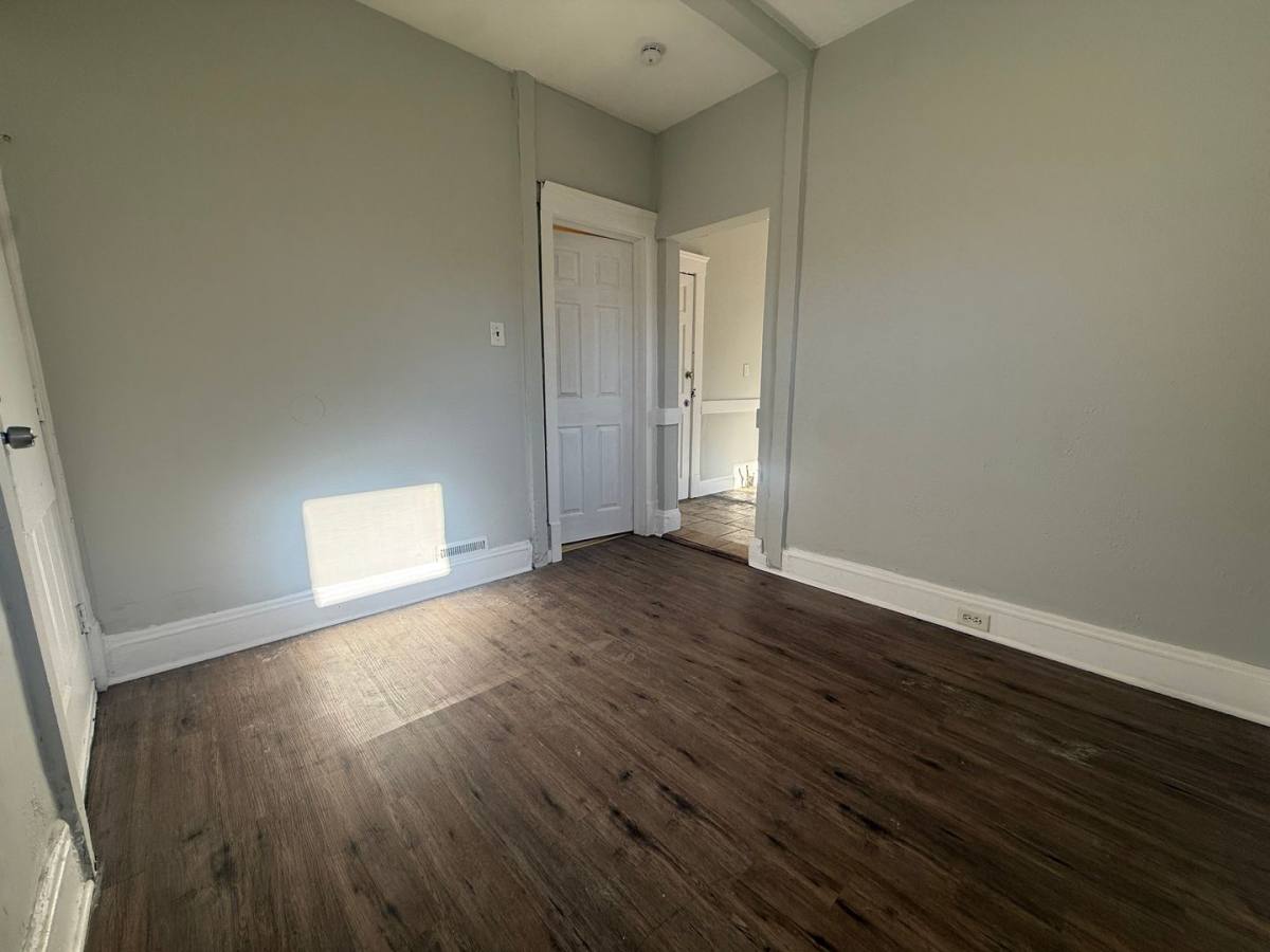 Apartment for rent at 4350 W 28th St Down, Cleveland, OH 44109