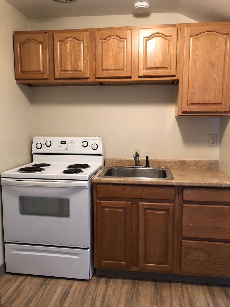 Apartment for rent at 400 N Holladay Dr, Seaside, OR 97138