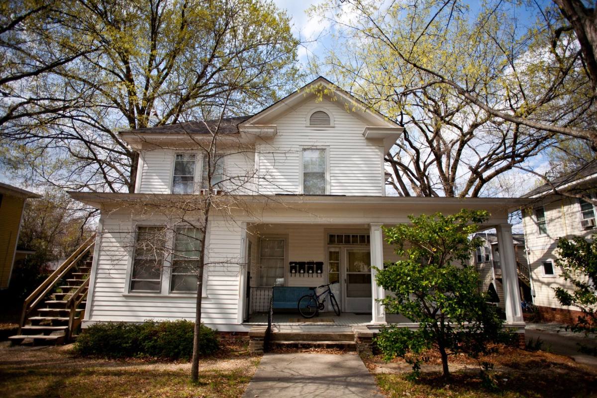 House for rent at 212 1B McCauley St, Chapel Hill, NC 27516
