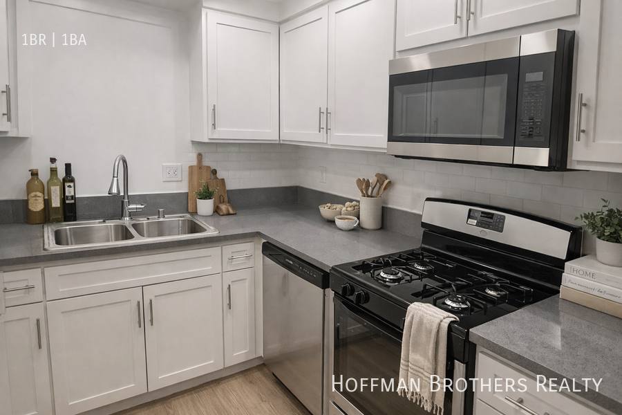 Apartment for rent at 1140 N Clark St #401, West Hollywood, CA 90069