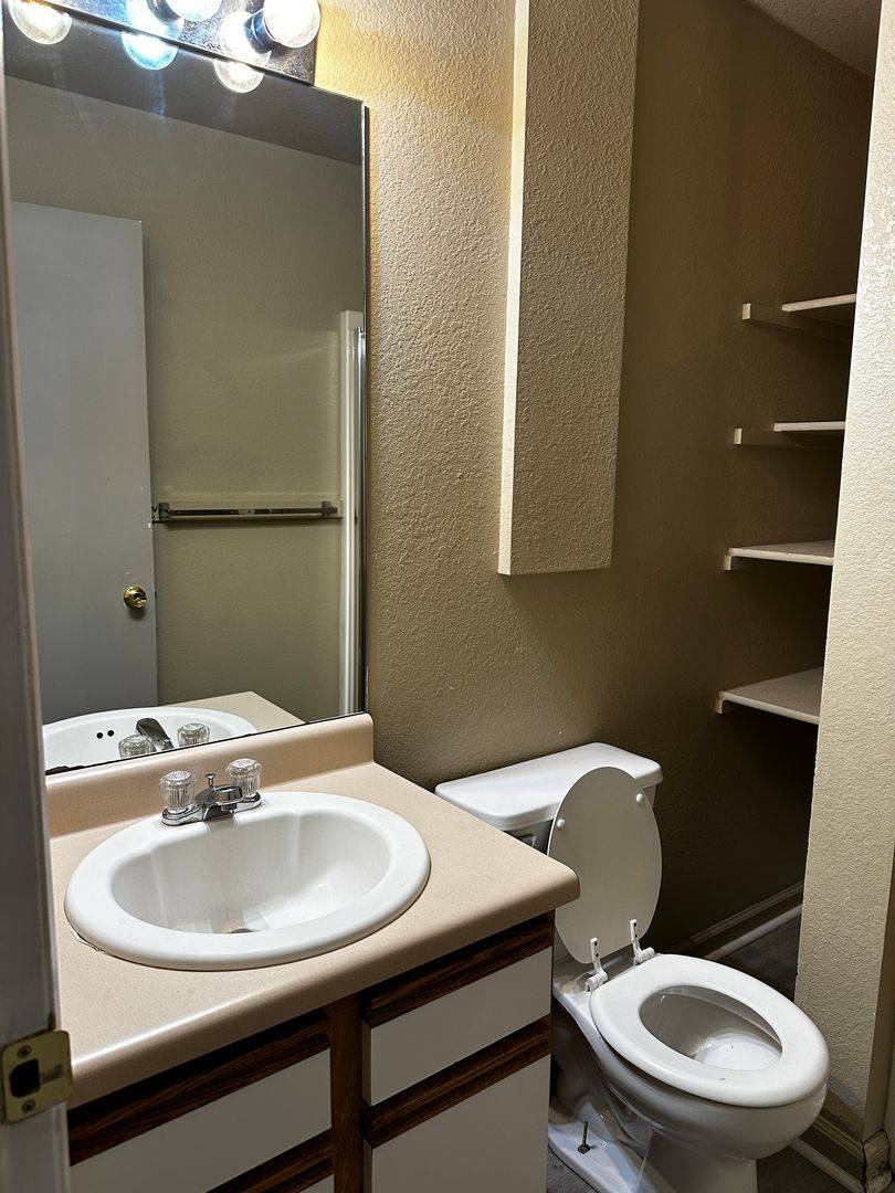Apartment for rent at 1716 7th Ave, Greeley, CO 80631