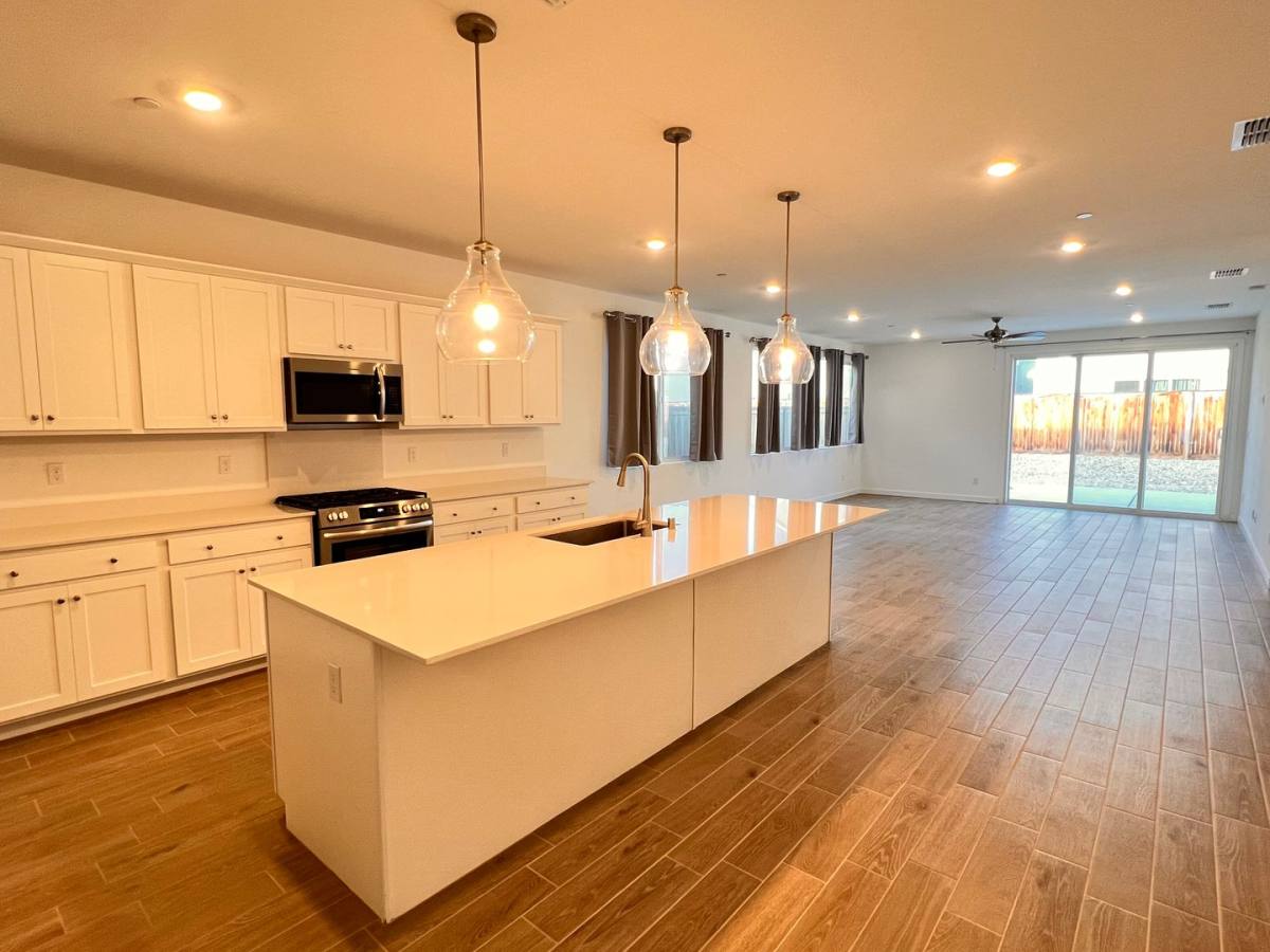 House for rent at 9408 Willow Terrace, Shafter, CA 93263