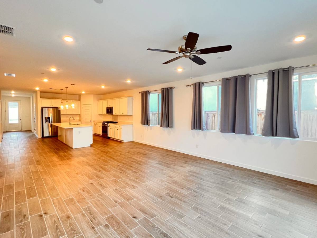 House for rent at 9408 Willow Terrace, Shafter, CA 93263