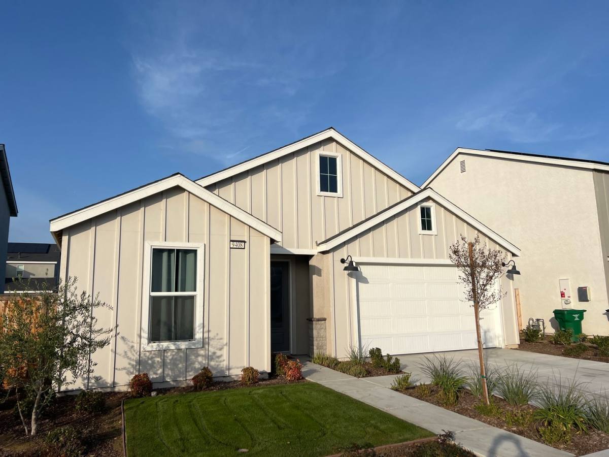 House for rent at 9408 Willow Terrace, Shafter, CA 93263