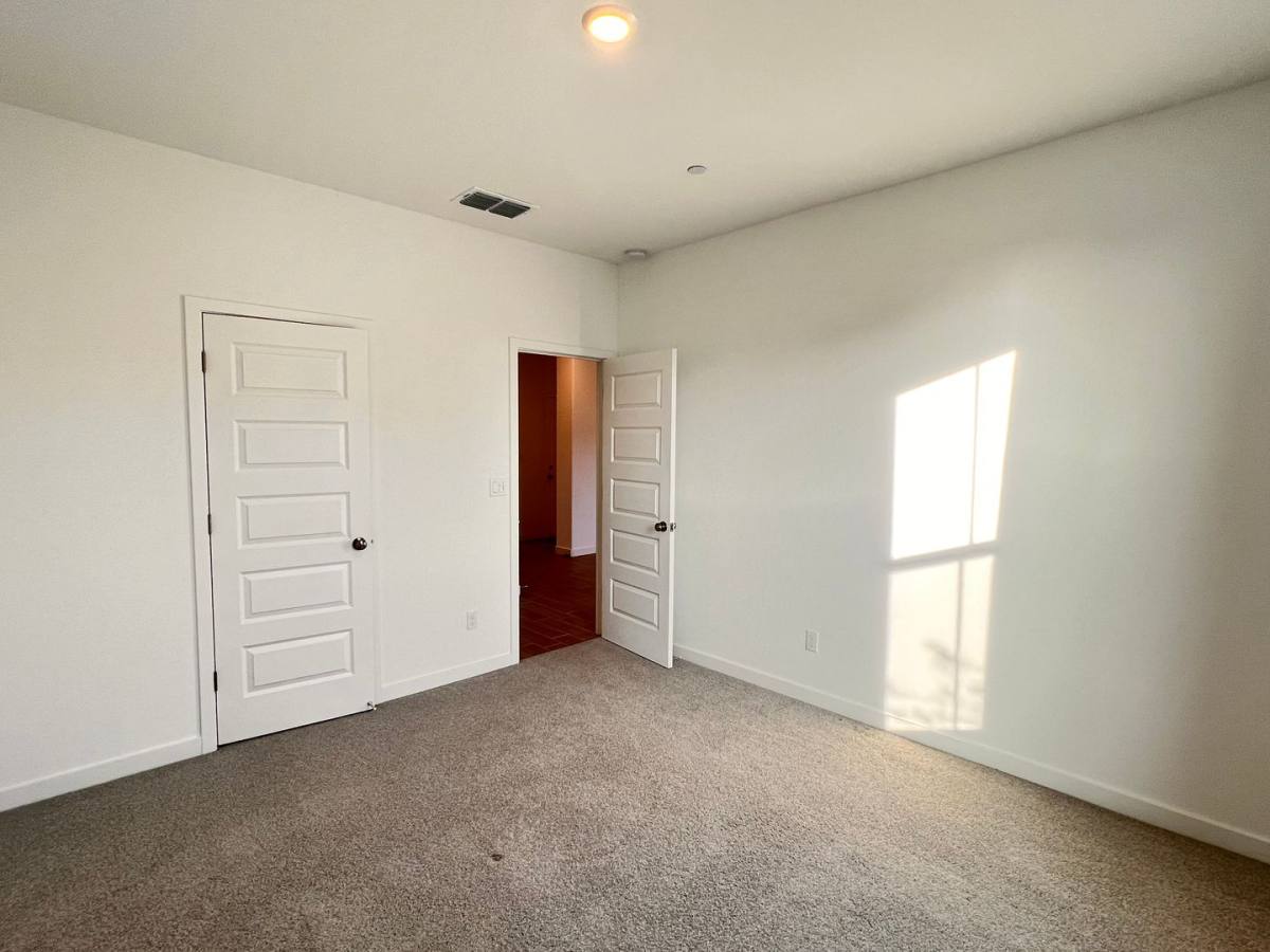 House for rent at 9408 Willow Terrace, Shafter, CA 93263