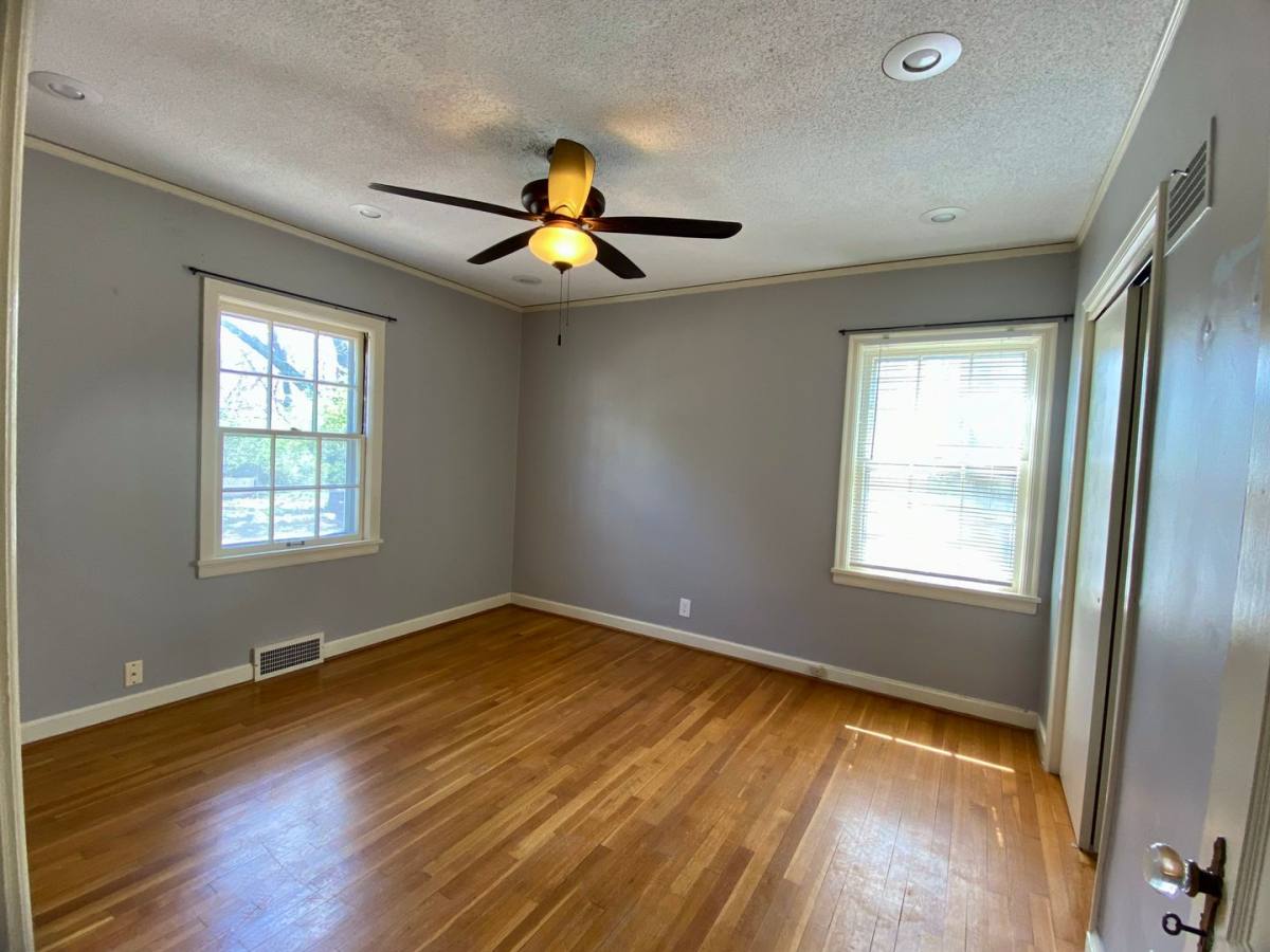 Apartment for rent at 1825 Fairchild Ave, Manhattan, KS 66502