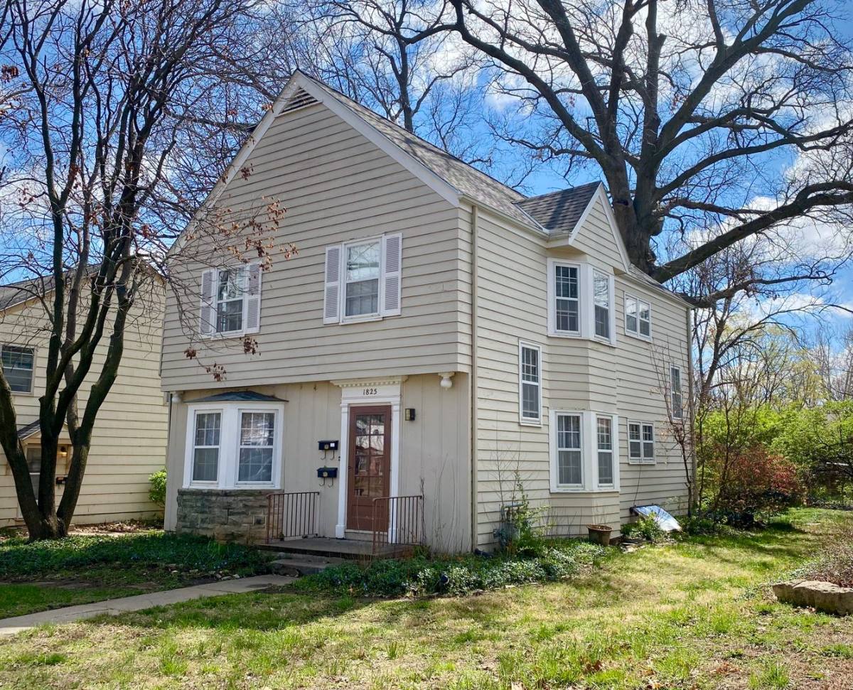 Apartment for rent at 1825 Fairchild Ave, Manhattan, KS 66502