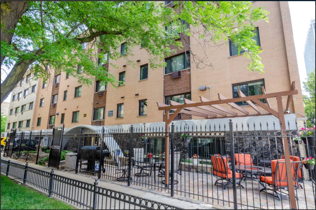 Apartment for rent at 6201 N Kenmore Ave, Chicago, IL 60660