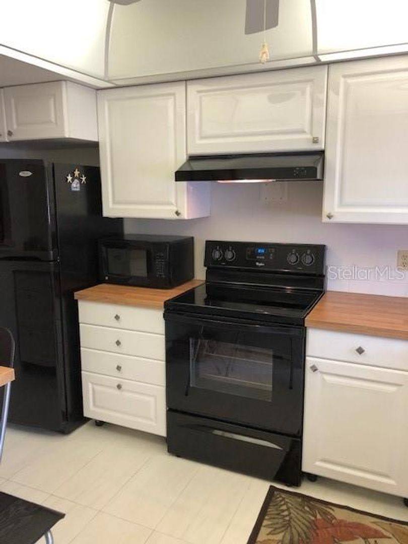 Condo for rent at 102 Capri Isles, Venice, FL 34292