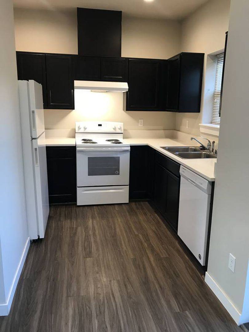 Apartment for rent at 2039 Washington St, Ferndale, WA 98248
